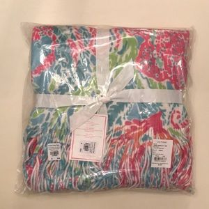 Lilly Pulitzer Let’s Cha Cha Throw Blanket!